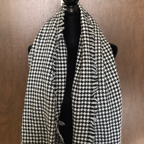 Houndstooth scarf retro cozy black white - Picture 2 of 6